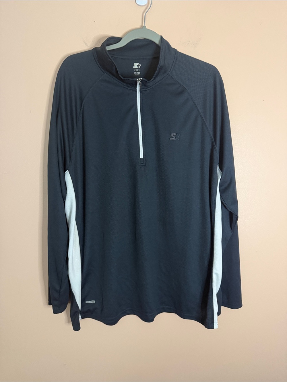 STARTER Men’s Black Long-Sleeve Swim Rash Guard with White Panels